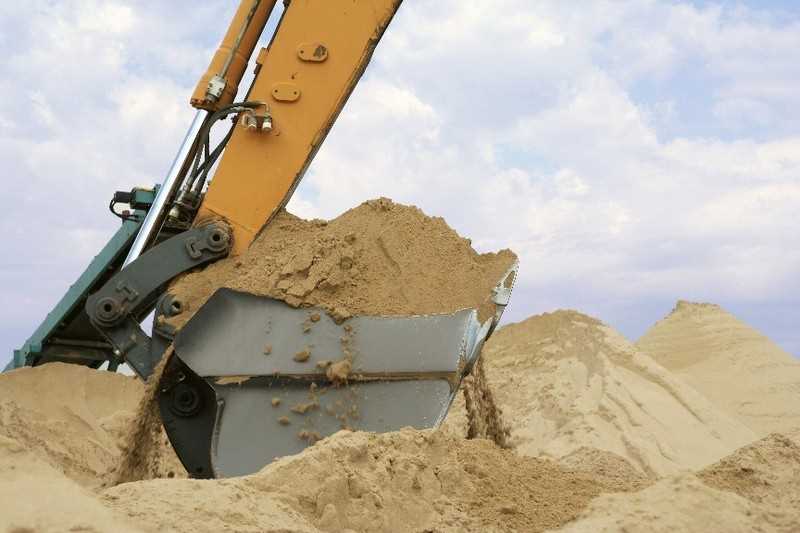 Песок: незаменимый материал для строительства