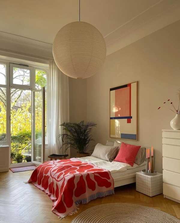 Прикроватные тумбочки: функциональность и стиль в спальне
