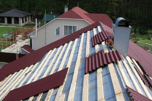 Почему так важна проверка состояния крыши?