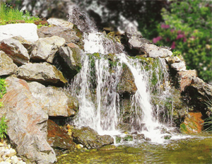 Искусственные водопады из камня