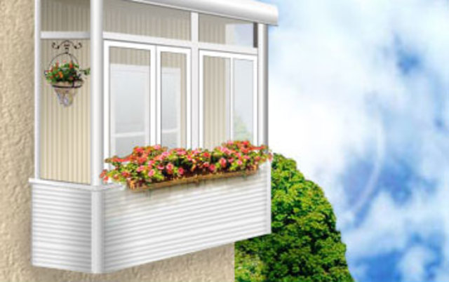 Остекление балкона - как сделать это выгодно