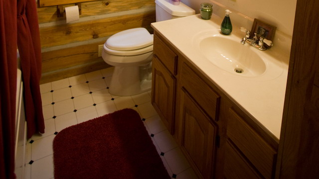 Особенности отделки и гидроизоляции ванной комнаты в деревянном доме