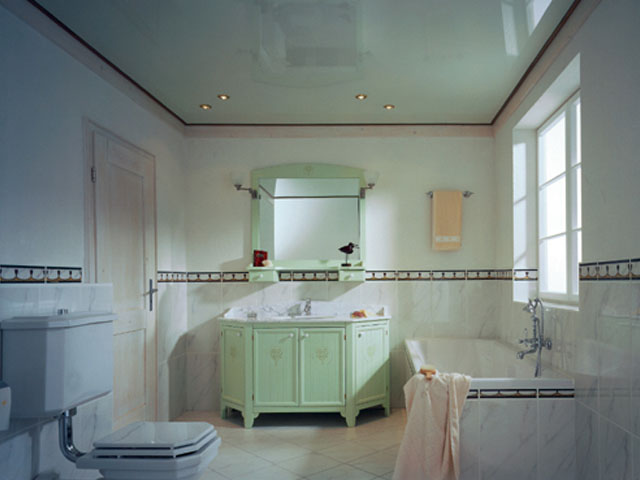 Монтаж натяжных потолков в ванной комнате. Рекомендации и советы