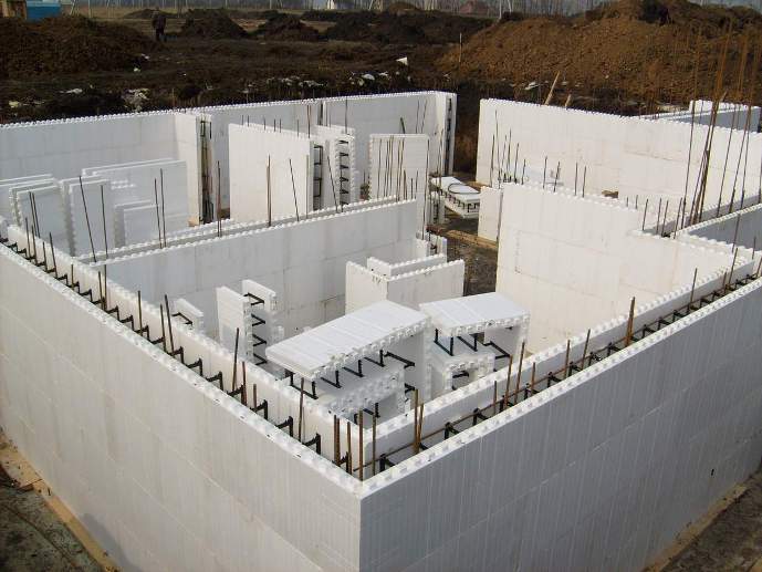 Использование монолитного бетона