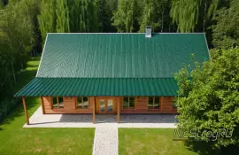 Очистка крыши после сильного дождя