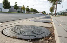 Люки канализационные полимерные в Санкт-Петербурге – преимущества и применение