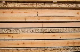 Деревянные оконные рамы: как сохранить их в идеальном состоянии