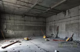 Как закрепить тяжелую мебель на стене